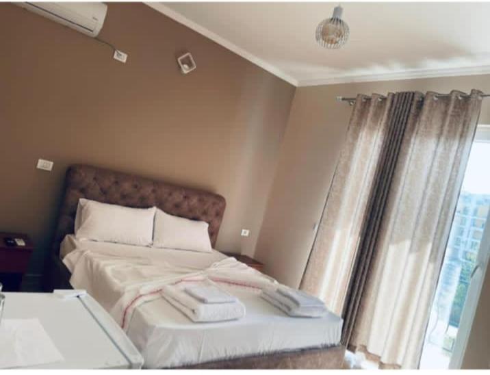 Hotel Fama Škalngur エクステリア 写真